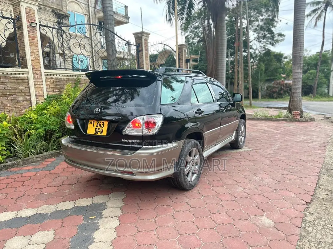 Toyota Harrier 2002 Black