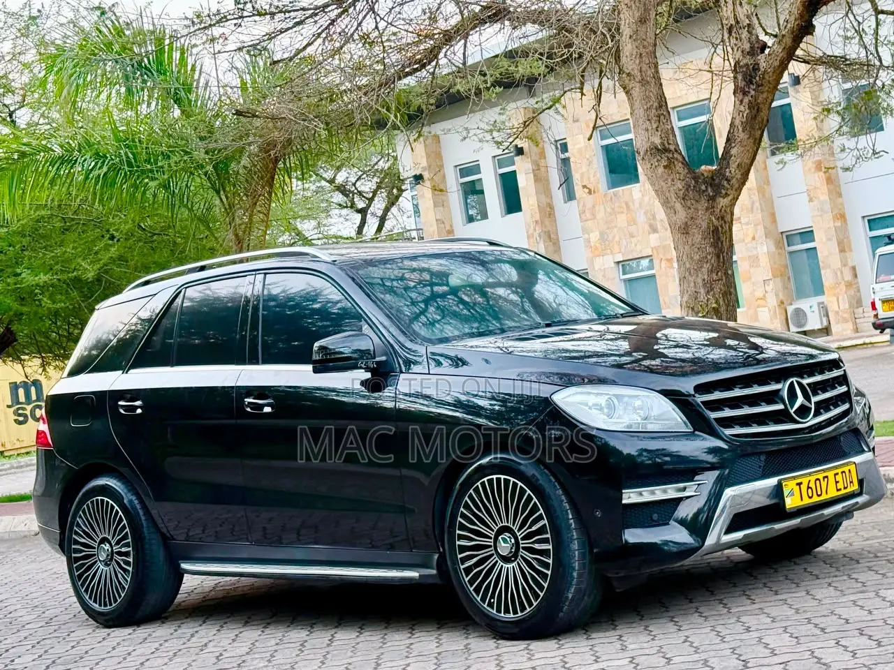 Mercedes-Benz M Class 2013 Black