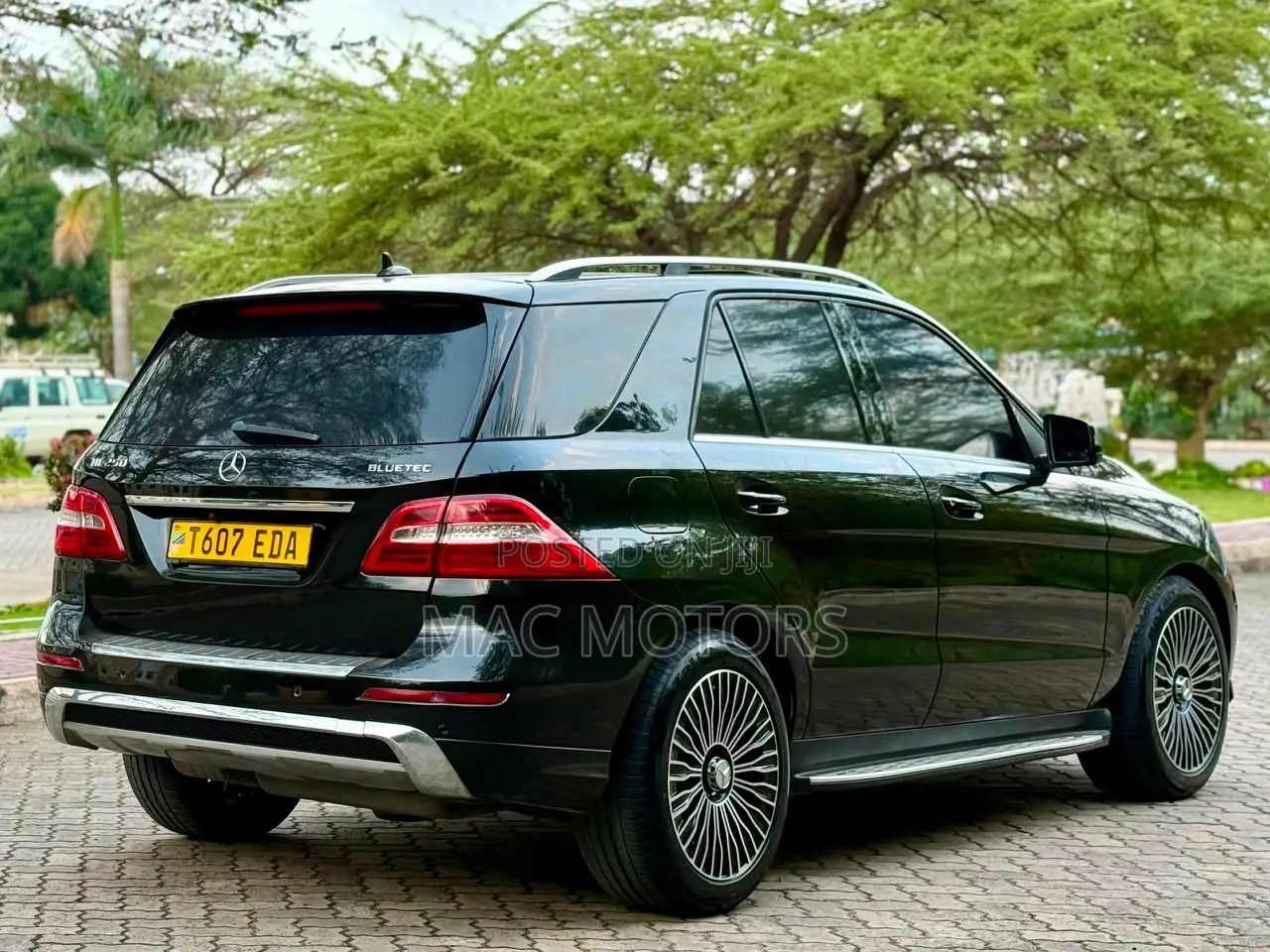 Mercedes-Benz M Class 2013 Black