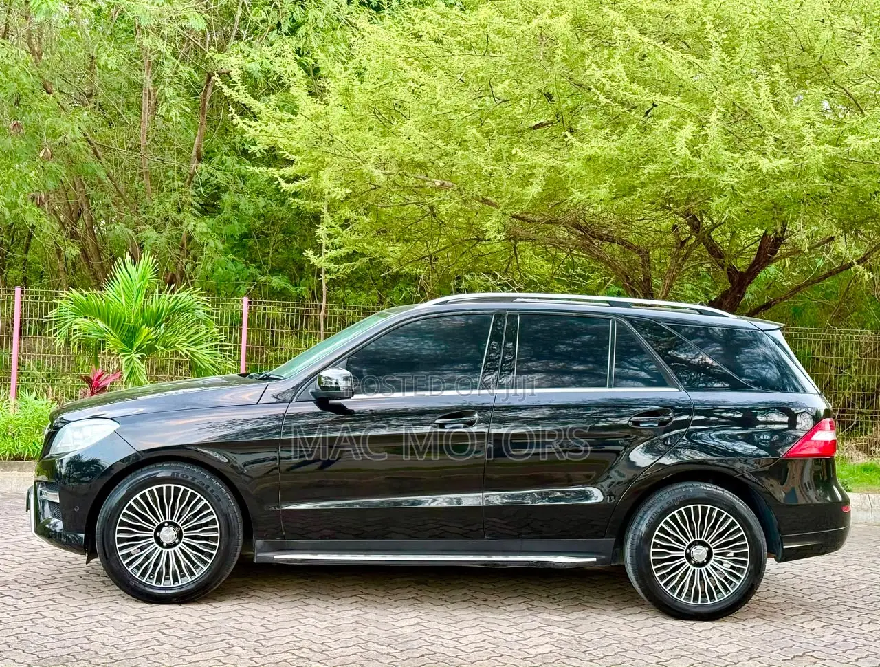 Mercedes-Benz M Class 2013 Black