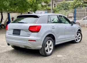 Audi Q2 2018 Gray