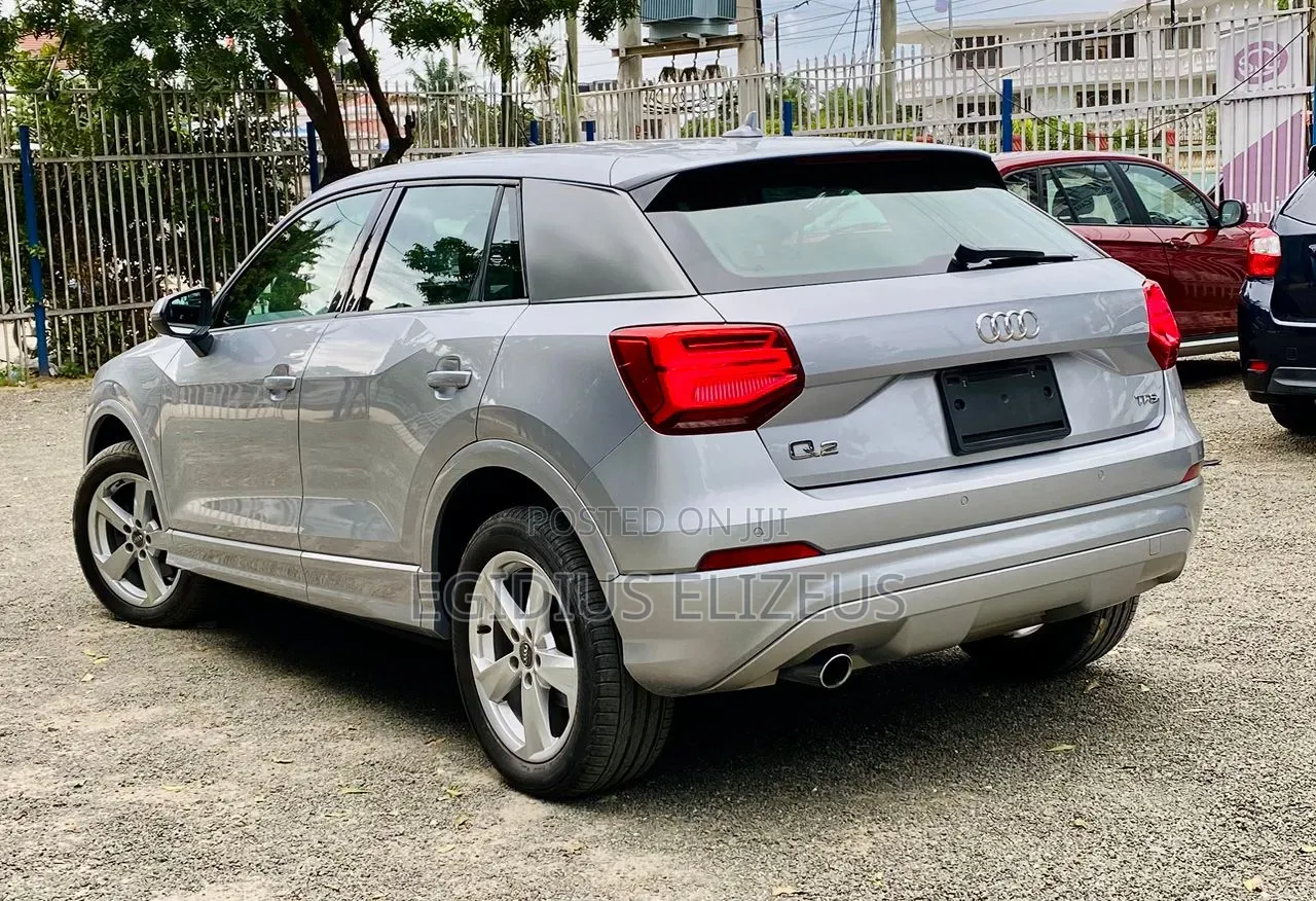 Audi Q2 2018 Gray