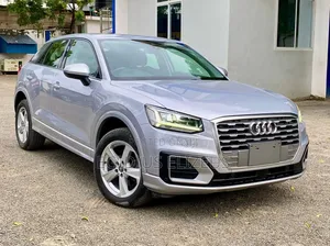 Audi Q2 2018 Gray