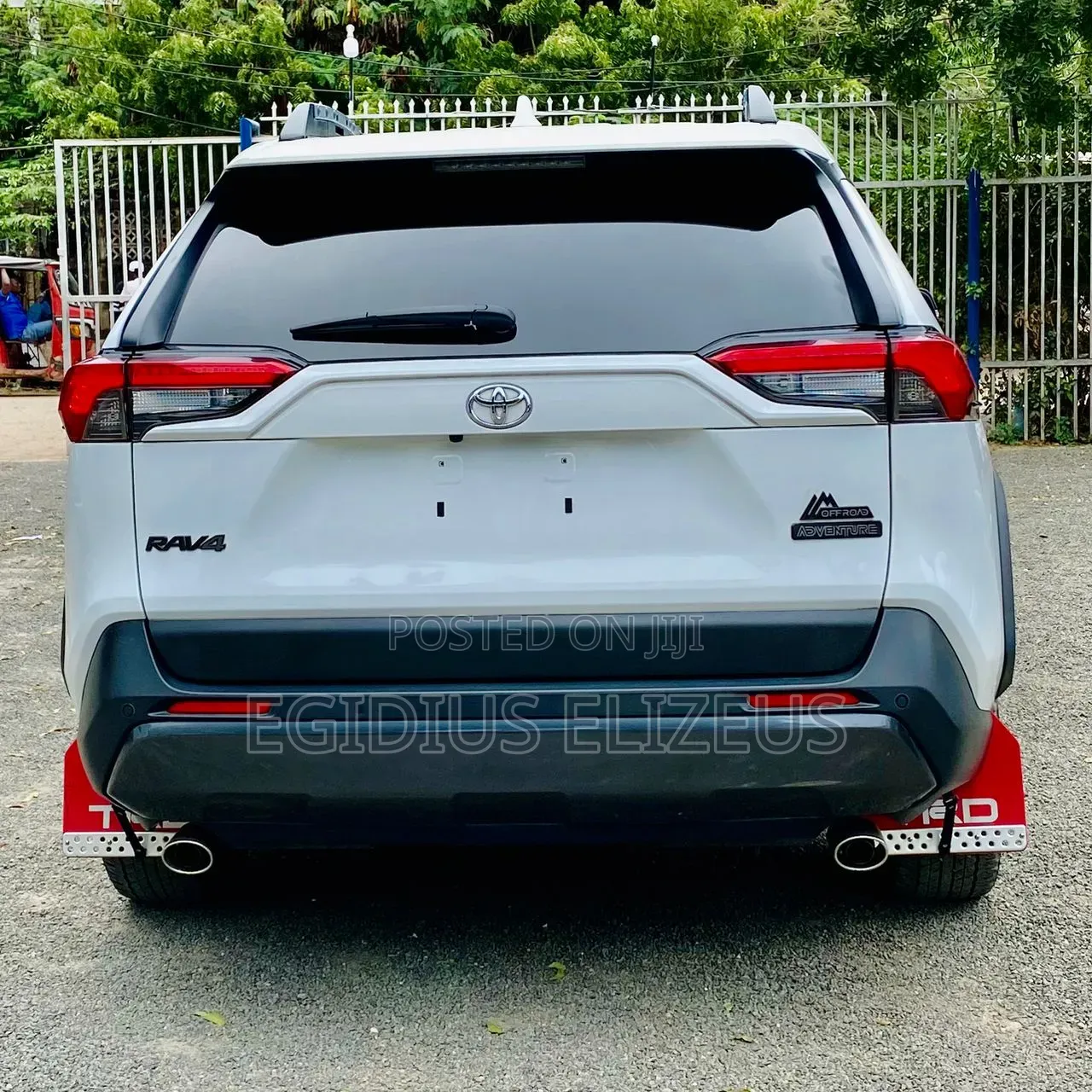 Toyota RAV4 2021 White