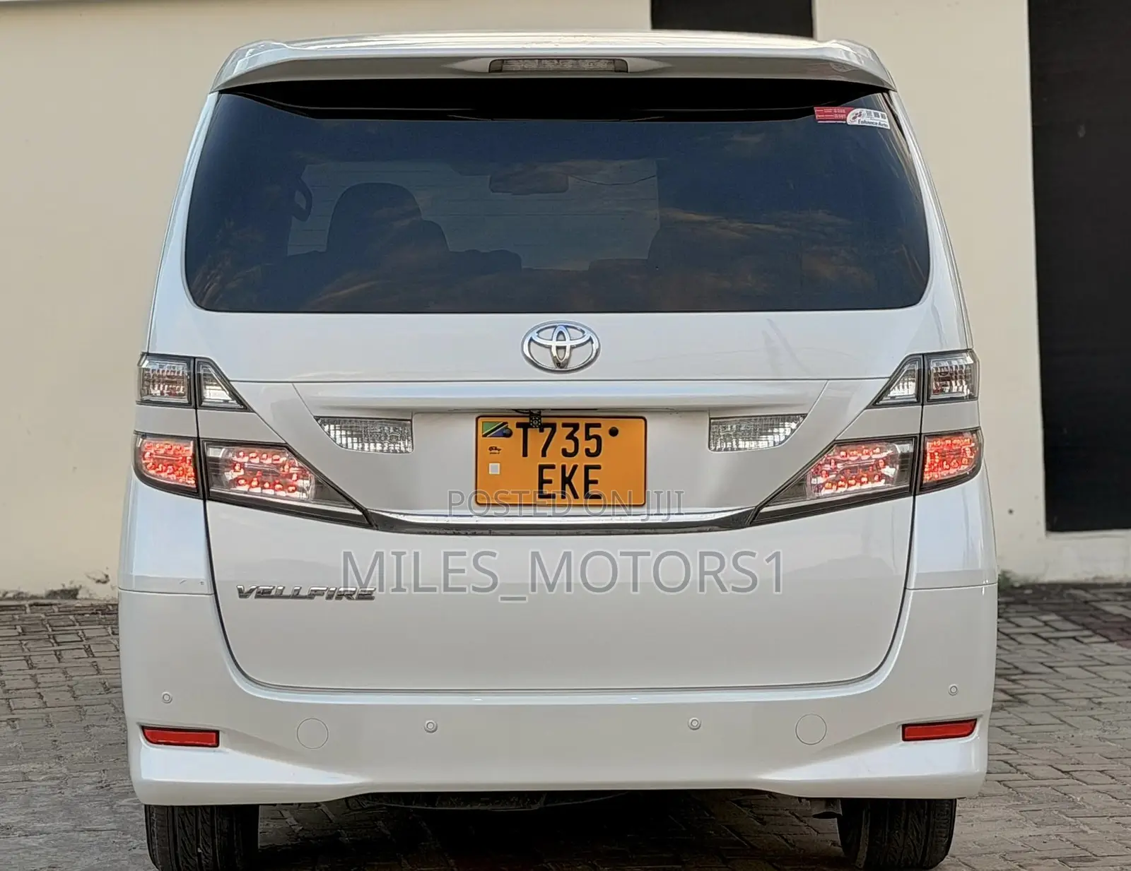 Toyota Vellfire 2012 White