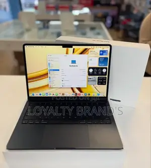 New Laptop Apple MacBook Air 2025 M4 16GB Apple M4 SSD 256GB