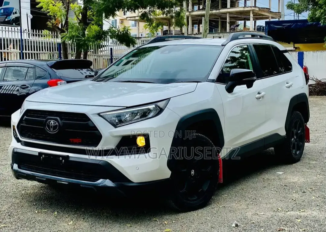 Toyota RAV4 2021 Pearl