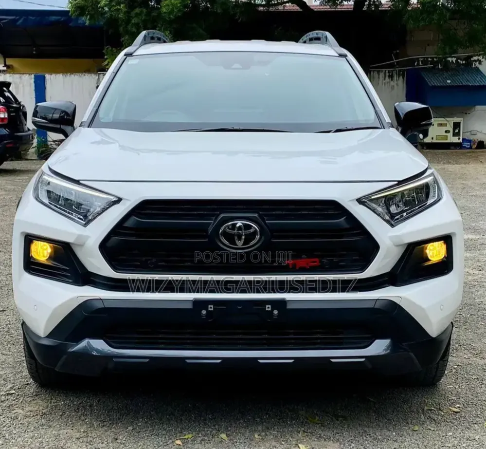 Toyota RAV4 2021 Pearl