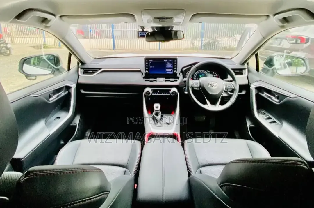 Toyota RAV4 2021 Pearl
