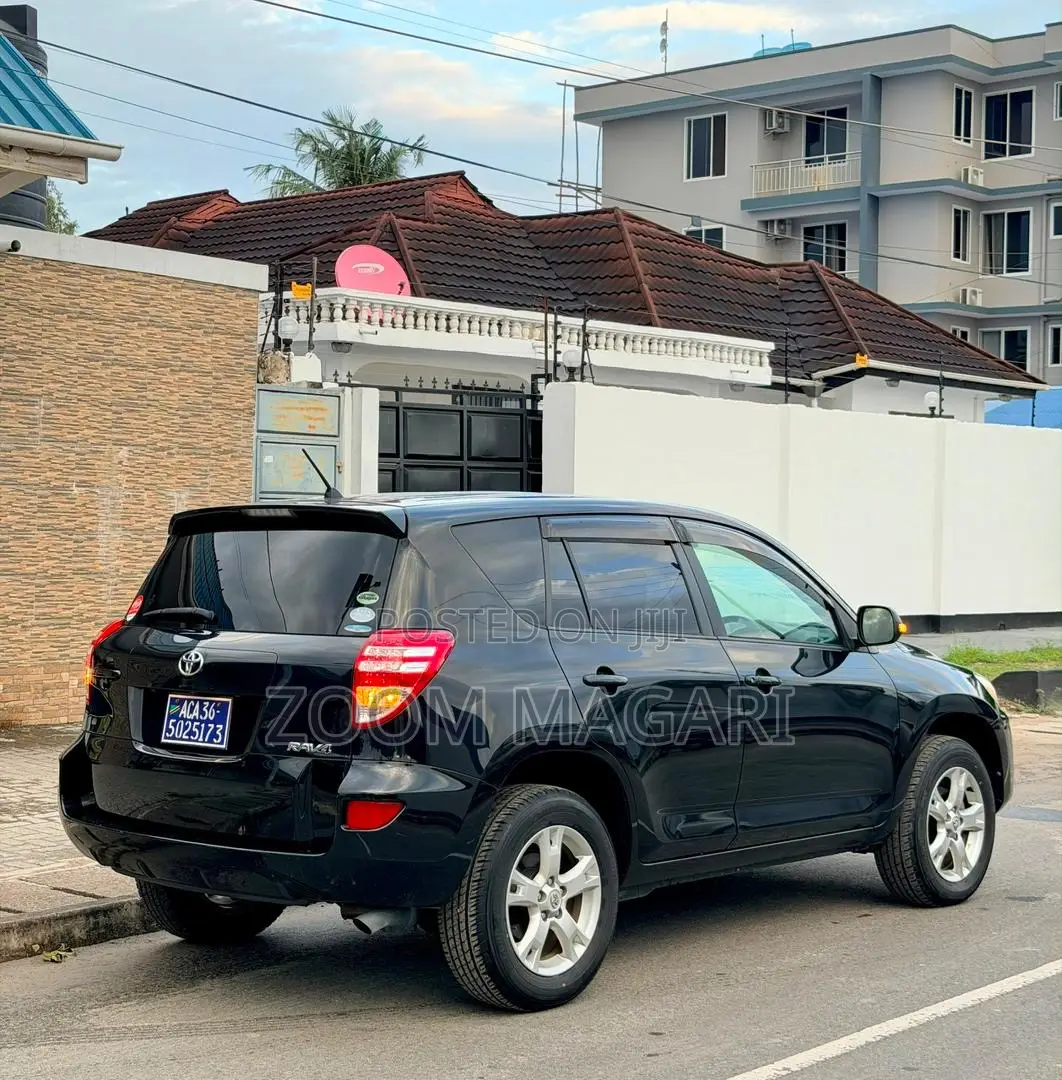 Toyota RAV4 2004 Black