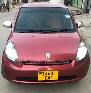 Toyota Passo 2005 Maroon