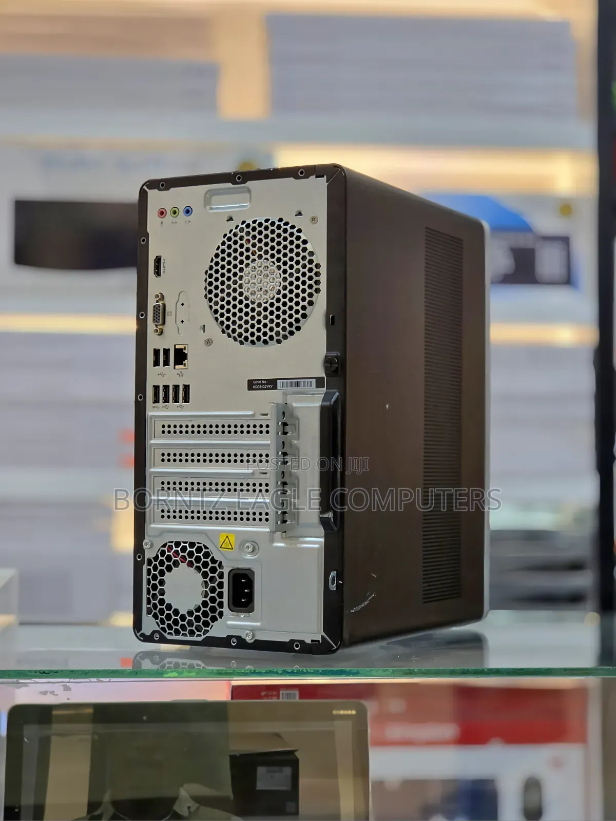 Desktop Computer HP Pavilion 590 8GB Intel Core i3 SSD 256GB