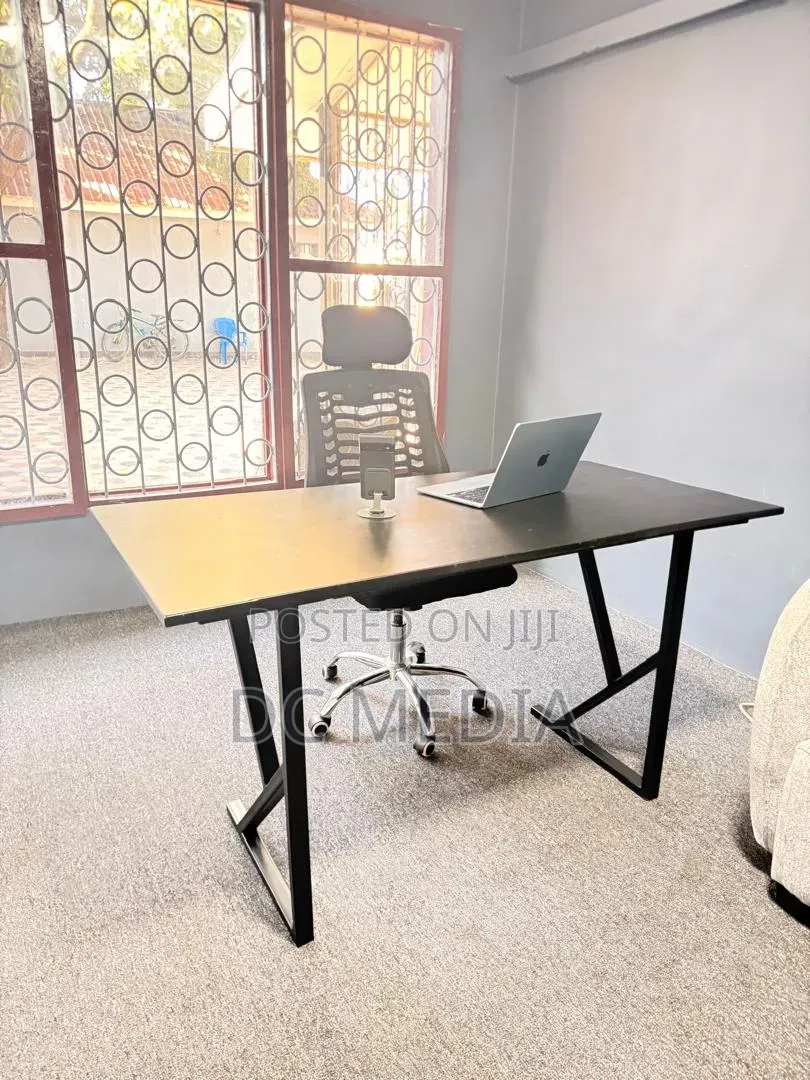Gaming, Trading Office Table