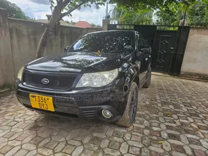 Subaru Forester 2010 Black
