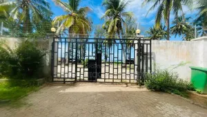 8bdrm House in Mbezi Beach for sale