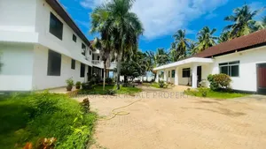 8bdrm House in Mbezi Beach for sale