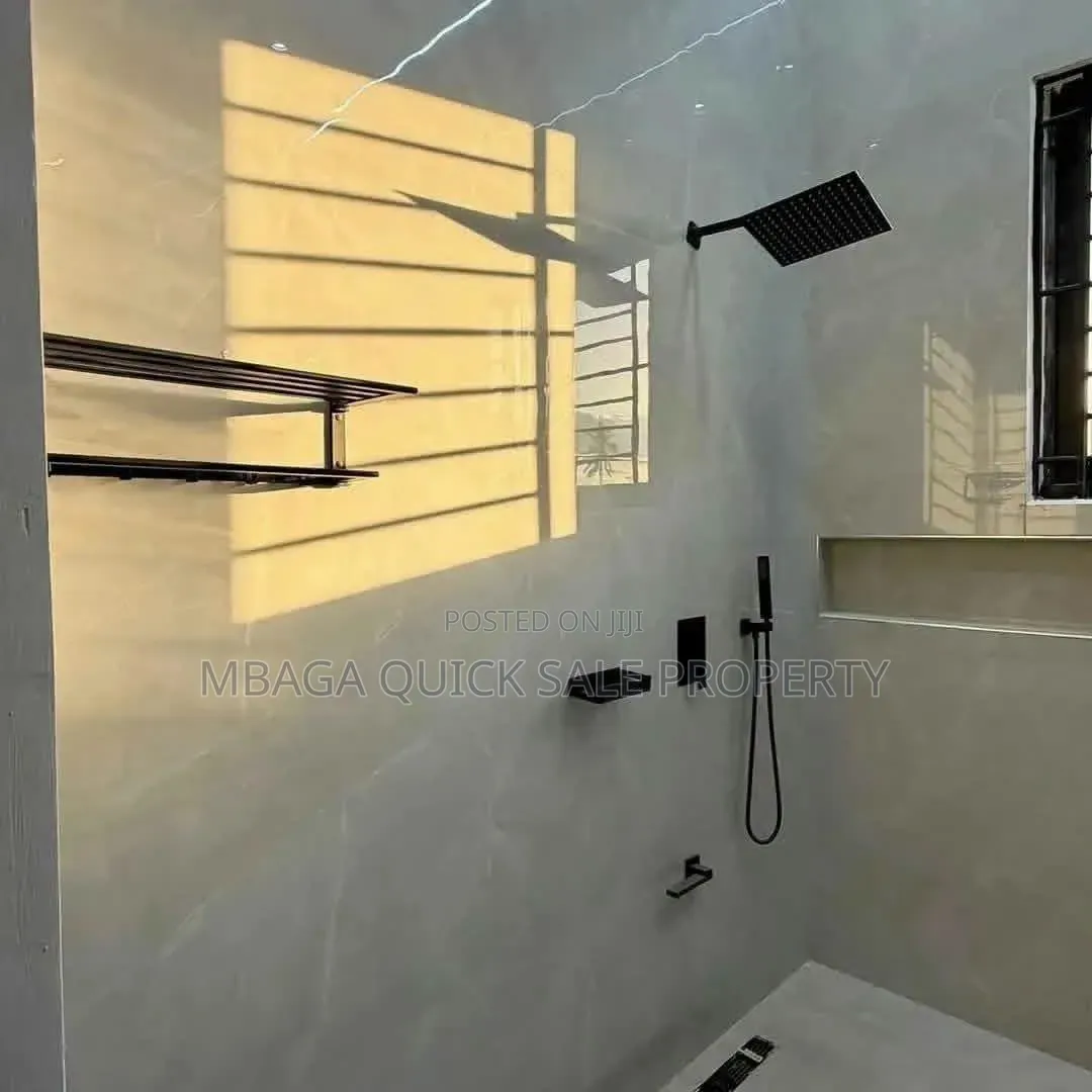 4bdrm House in Goba for sale