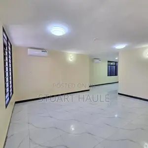 5bdrm Villa in Masaki for rent