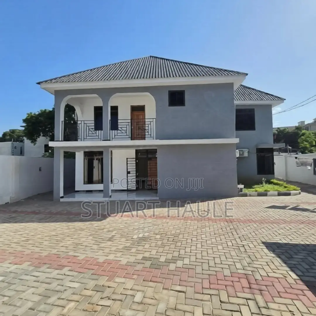5bdrm Villa in Masaki for rent