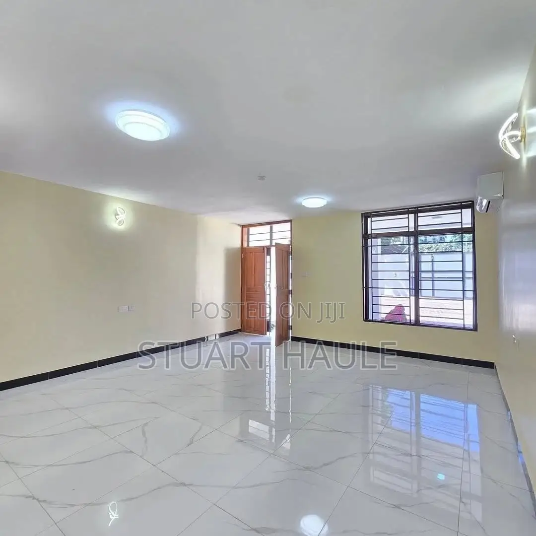 5bdrm Villa in Masaki for rent