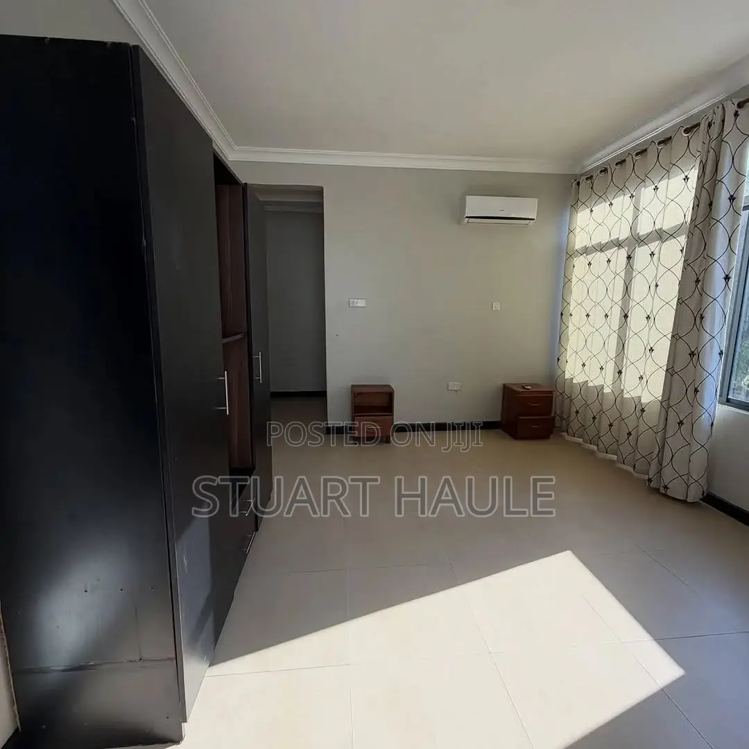 Furnished 4bdrm Apartment in Oyster Bay for rent