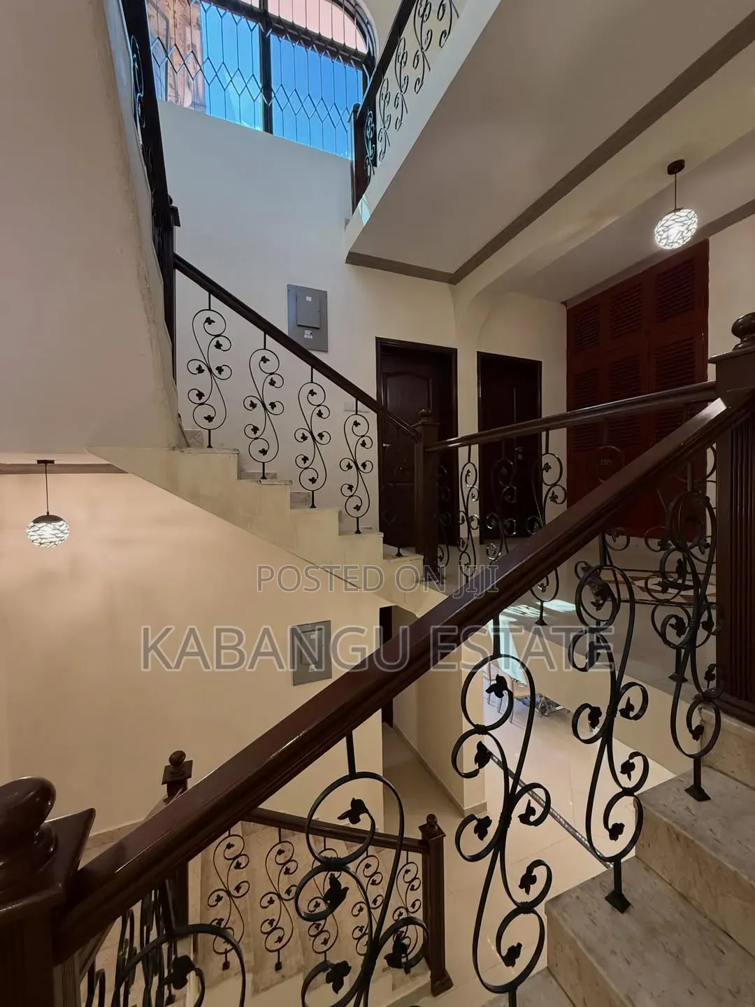 Furnished 4bdrm Villa in Ada Estate Near for rent