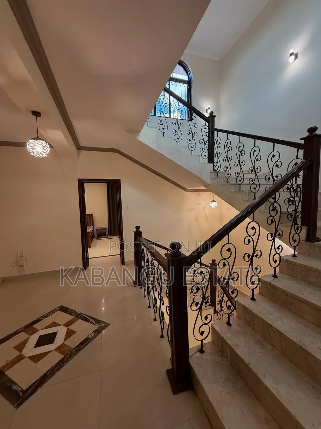 Furnished 4bdrm Villa in Ada Estate Near for rent