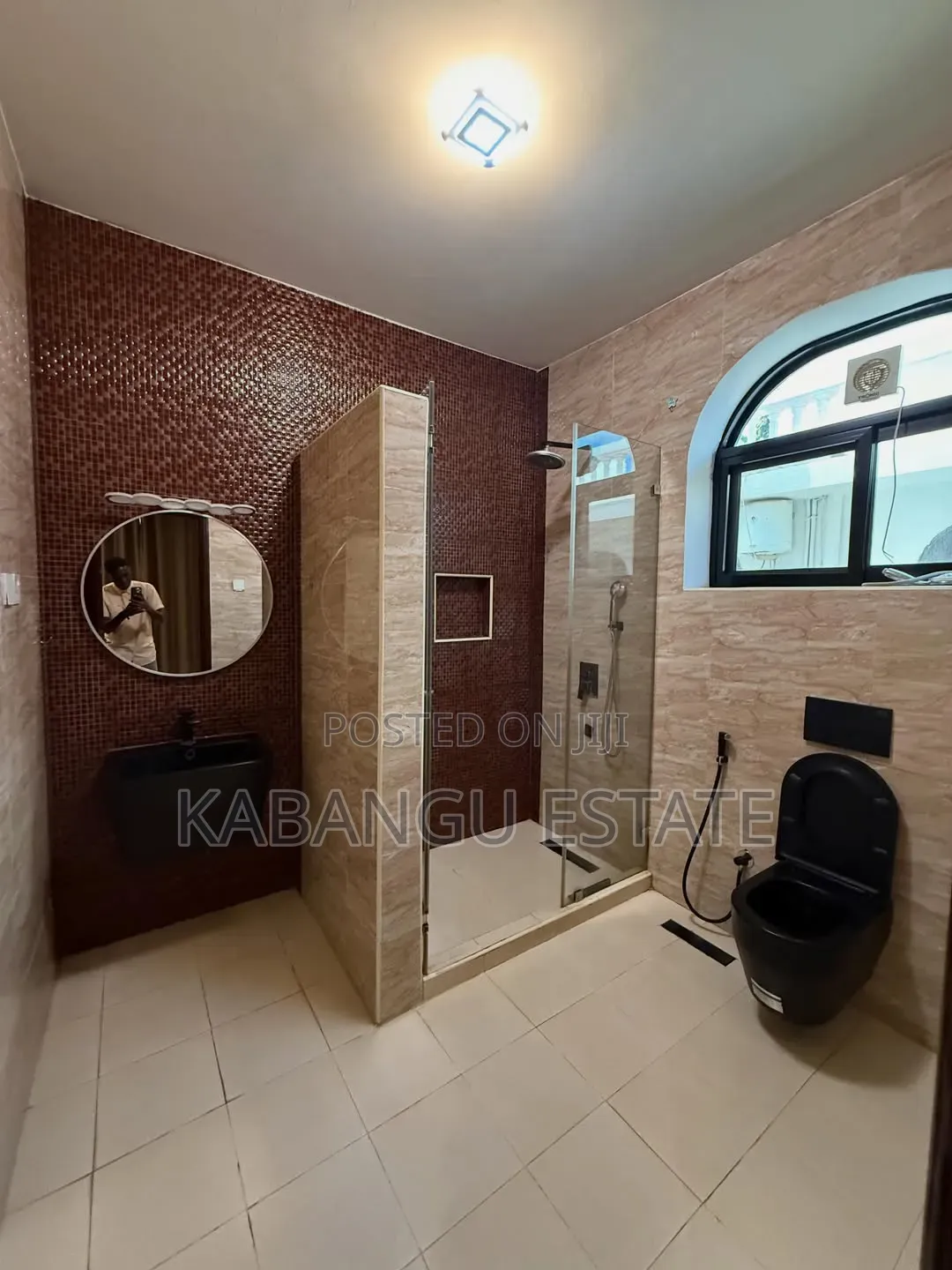 Furnished 4bdrm Villa in Ada Estate Near for rent