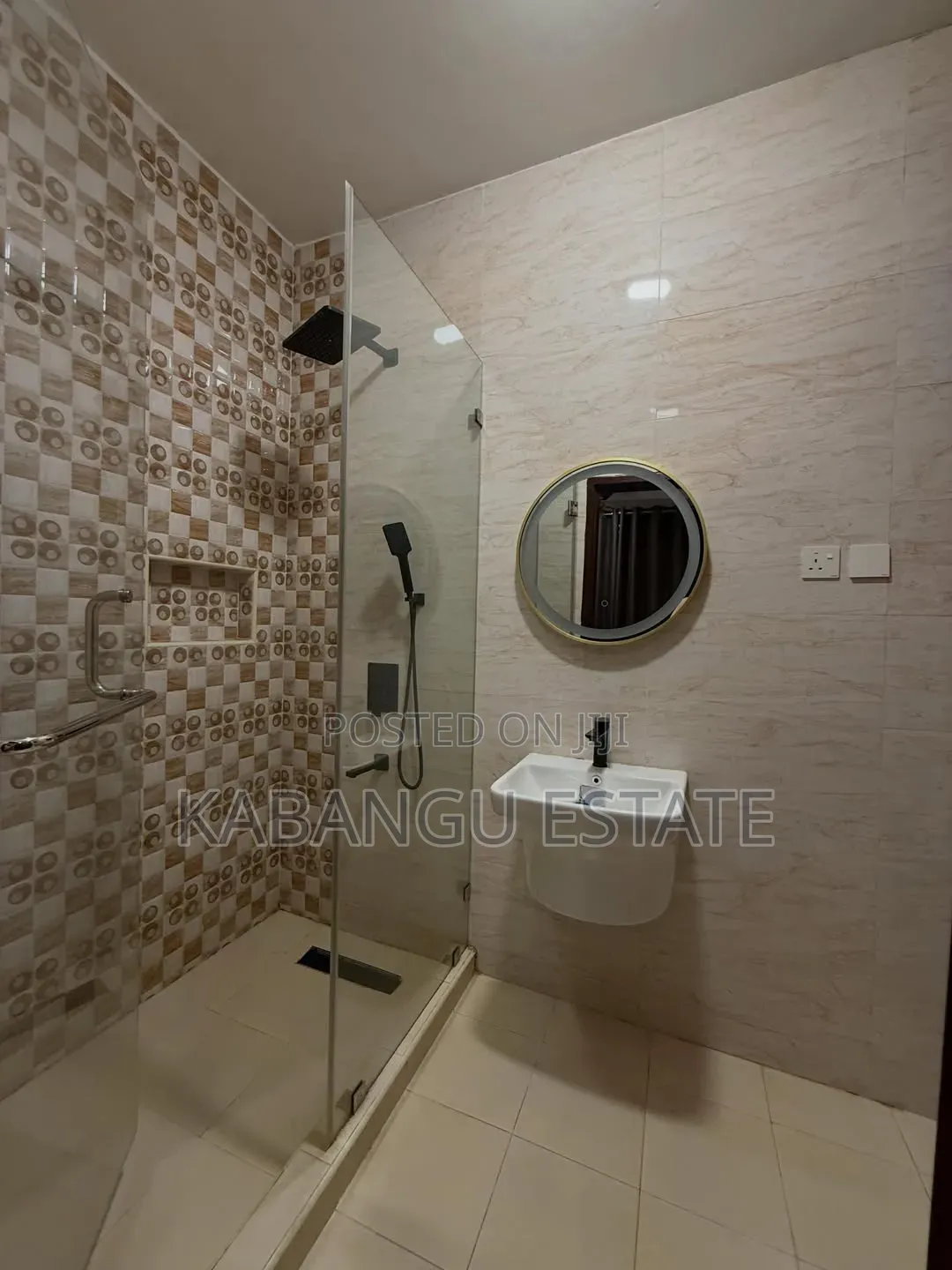 Furnished 4bdrm Villa in Ada Estate Near for rent