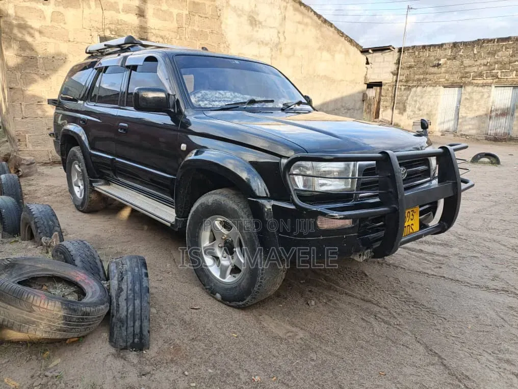 Toyota Hilux Surf 2005 Black