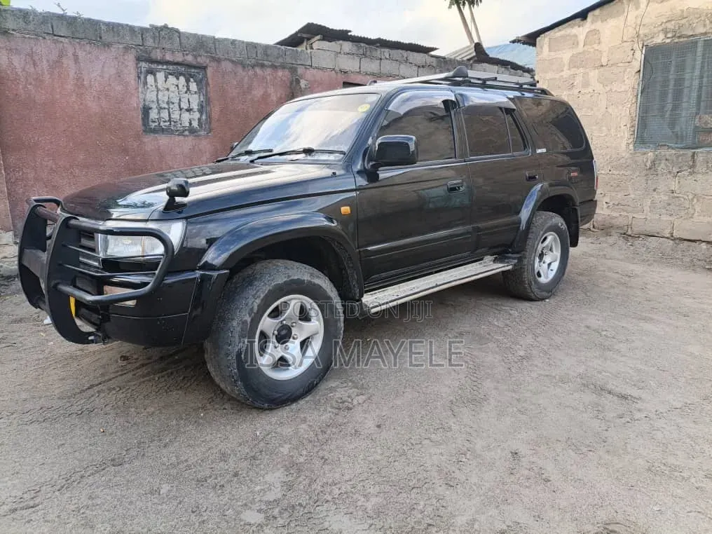 Toyota Hilux Surf 2005 Black