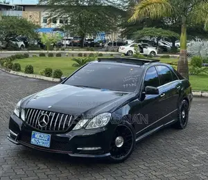 Mercedes-Benz E350 2012 Black