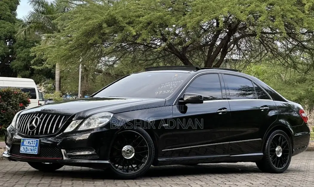 Mercedes-Benz E350 2012 Black
