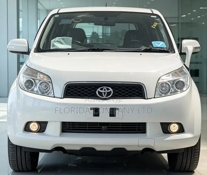 Toyota Rush 2008 White