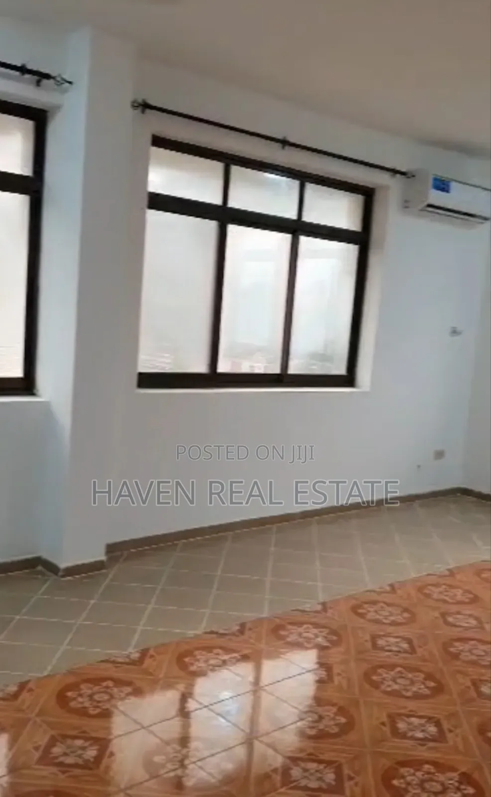 4bdrm Apartment in Mjini for rent