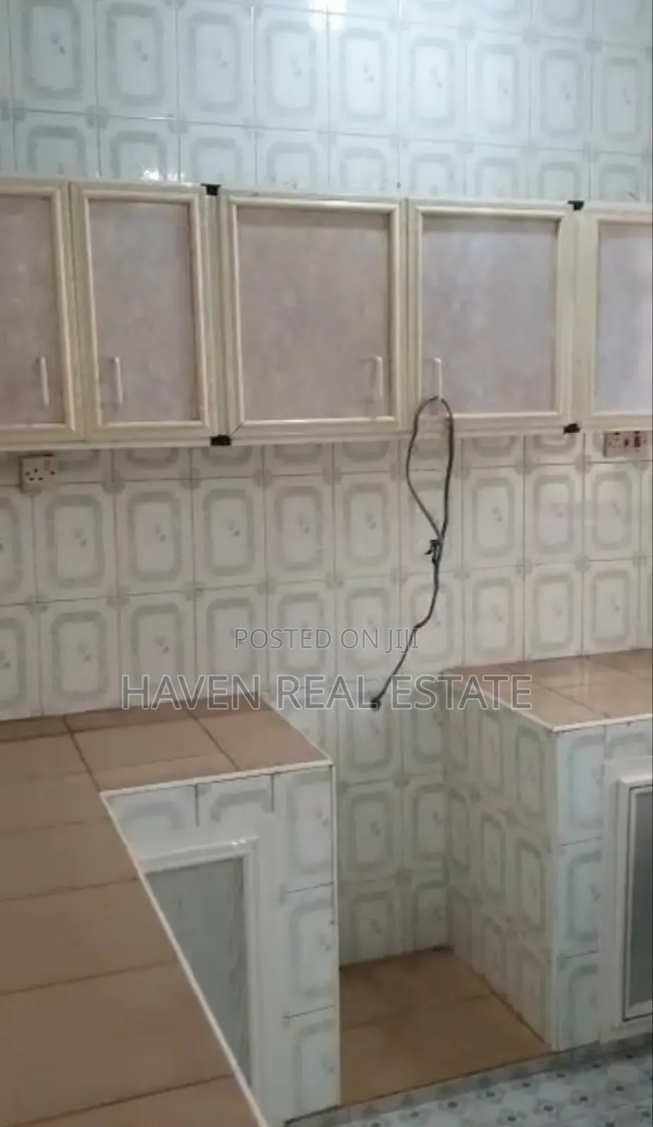 4bdrm Apartment in Mjini for rent