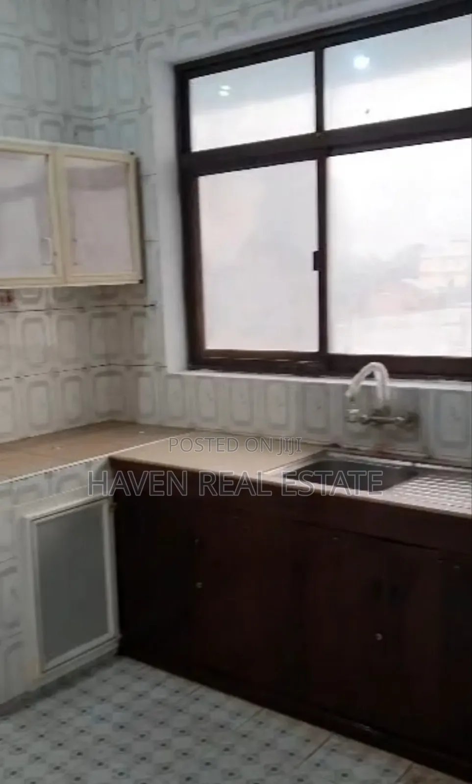 4bdrm Apartment in Mjini for rent