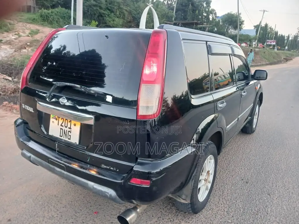 Nissan X-Trail 2005 Black