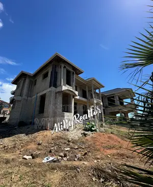 8bdrm House in Mbweni Mpiji for sale