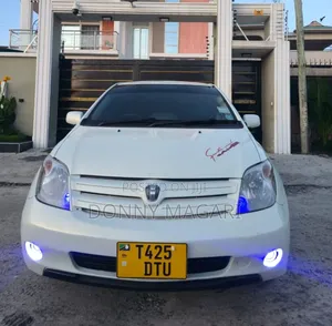 Toyota IST 2005 White