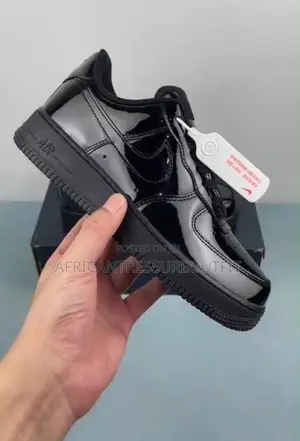 Air Force 1 Low X Syna World Features Leather Overlay Collection