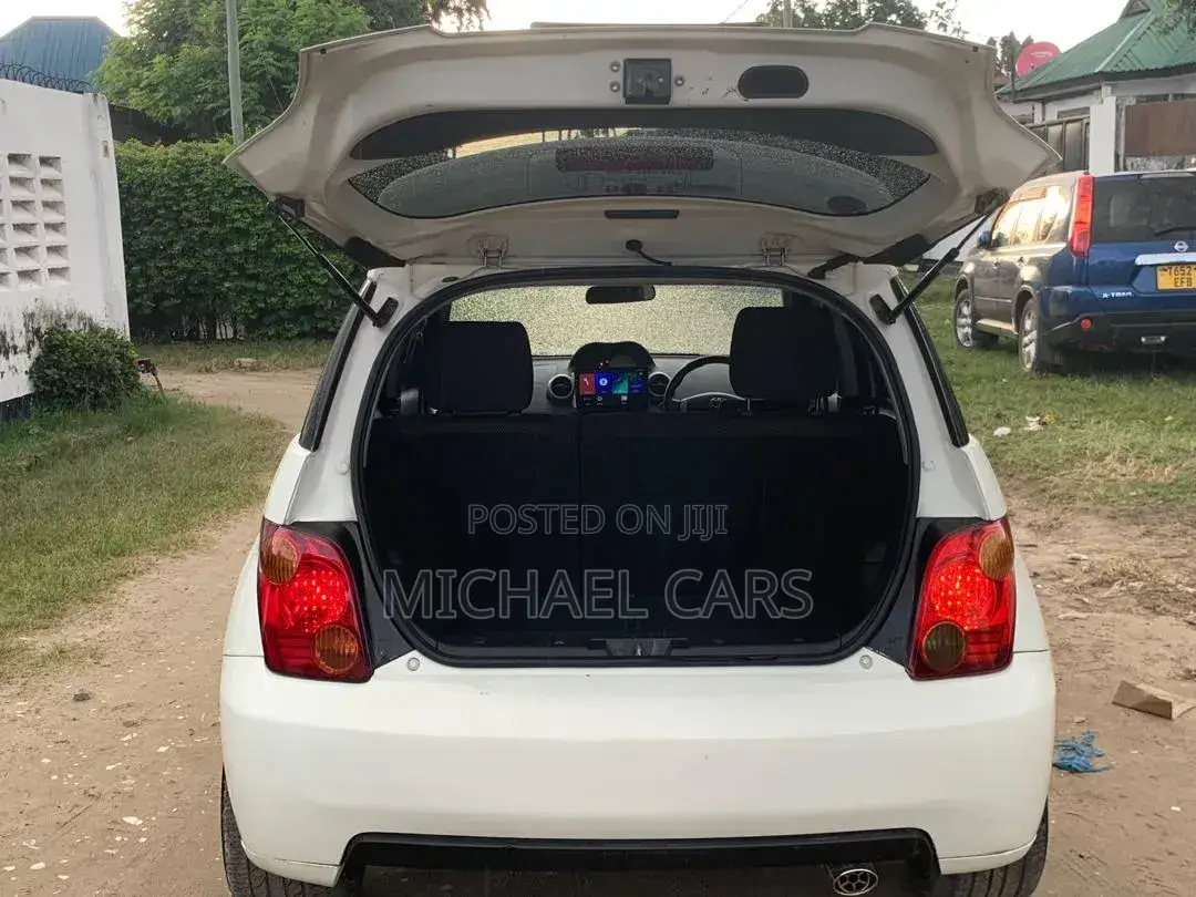 Toyota IST 2004 White