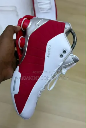 Sneaker Plug / Kicks Plug