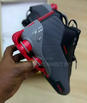 Sneaker Plug / Kicks Plug