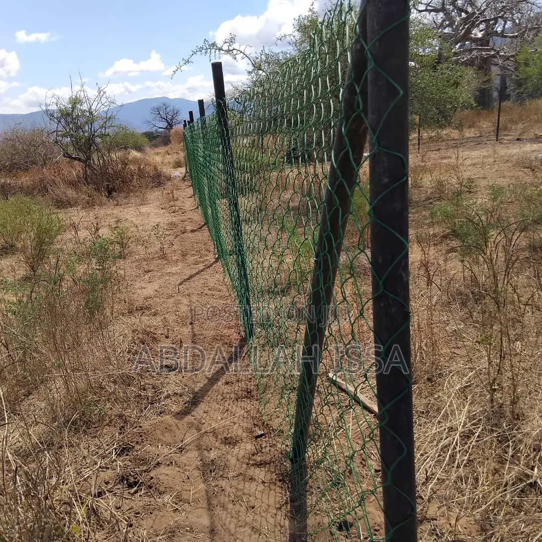 Uzio Wa Shamba Na Makazi