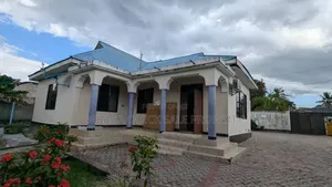 3bdrm House in Kivukoni for sale
