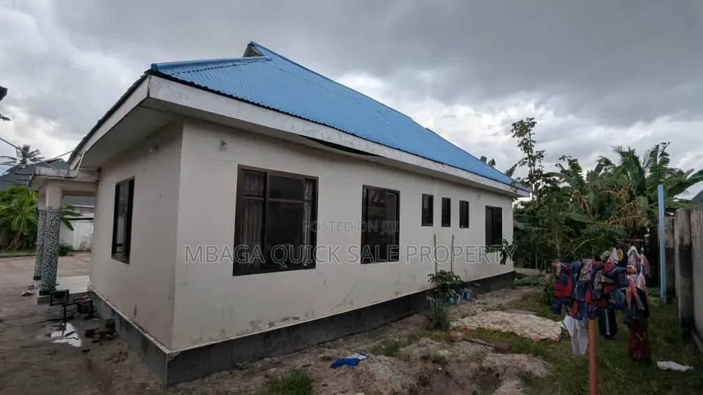 3bdrm House in Kivukoni for sale