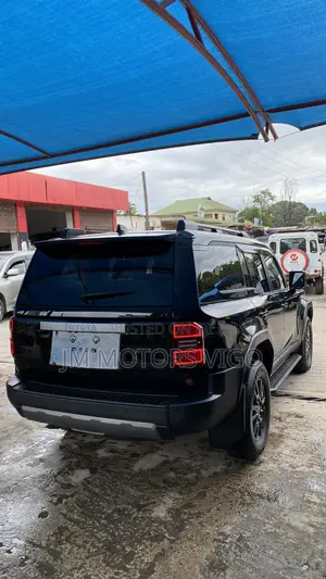 Toyota Land Cruiser Prado 2024 Black