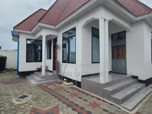 Furnished 3bdrm House in Biriani Real Estate, Chamazi for sale