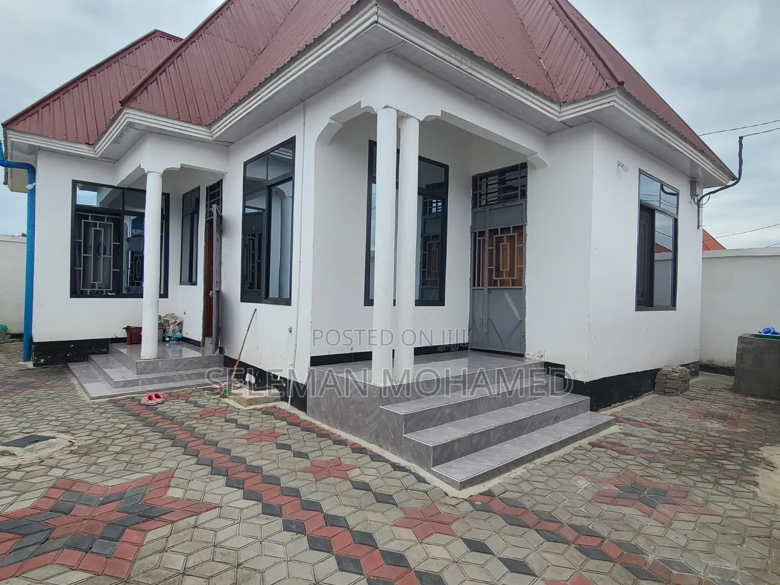 Furnished 3bdrm House in Biriani Real Estate, Chamazi for sale